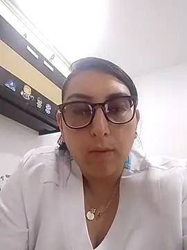 Valeria montana  online show from 04/23/26, 05:48