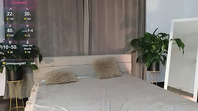 LunaKirby online show from 01/18/26, 01:59