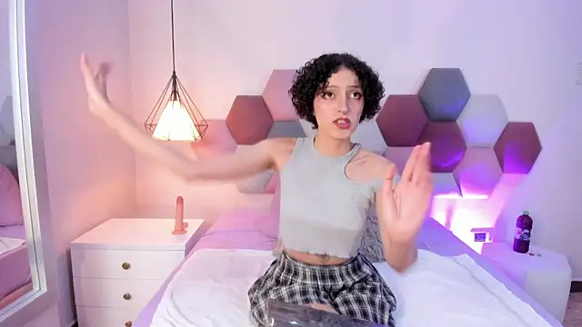 LyraVendrell online show from 03/03/26, 12:39