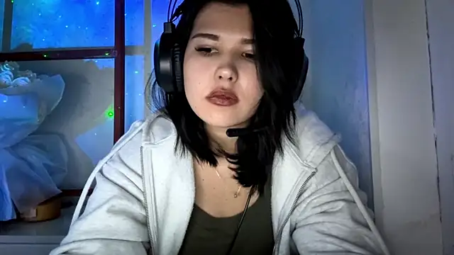 Lolamein online show from 12/05/25, 07:43