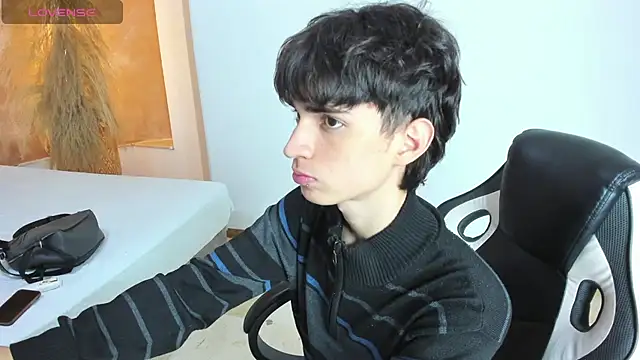 Snapshot of CONNOR_STONNE_ chatting on 02/19/26, 07:43 CONNOR STONNE online show from 02/19/26, 07:43