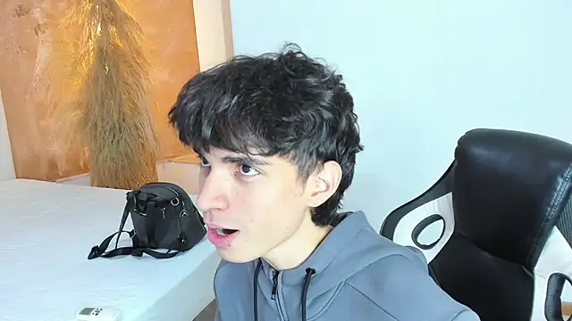 Snapshot of CONNOR_STONNE_ chatting on 02/20/26, 07:36 CONNOR STONNE online show from 02/20/26, 07:36