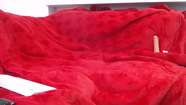 NoirIsabelle online show from 04/07/26, 09:43