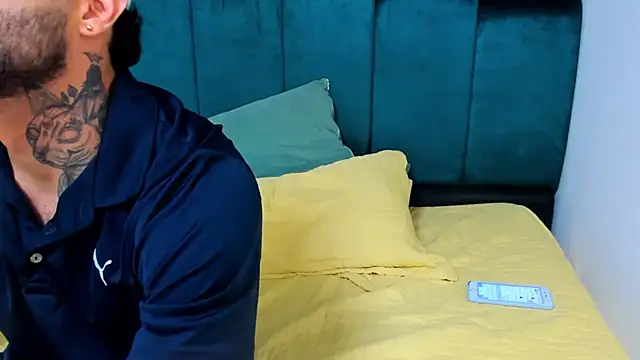 Snapshot of lucky_smith1 chatting on 12/13/25, 07:53 lucky smith1 online show from 12/13/25, 07:53