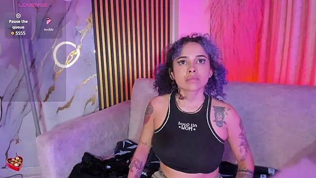 velvet ari online show from 12/16/25, 04:28