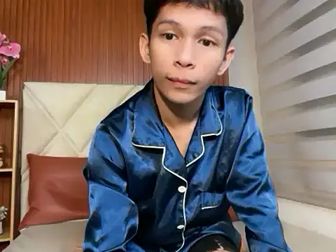 TheBoyAboveYou online show from 02/20/26, 04:51