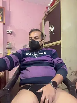 Snapshot of yoyoyohunny chatting on 12/16/25, 12:54 yoyoyohunny online show from 12/16/25, 12:54