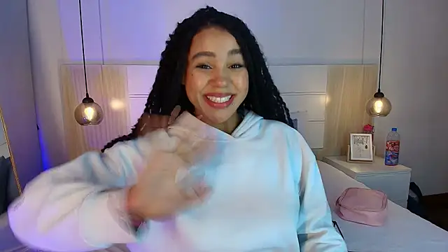 Snapshot of tamara_walter chatting on 12/13/25, 07:53 tamara walter online show from 12/13/25, 07:53