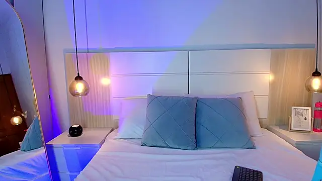 Snapshot of tamara_walter chatting on 12/17/25, 03:29 tamara walter online show from 12/17/25, 03:29