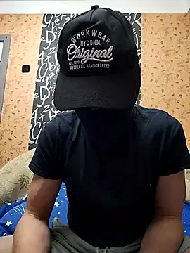 Snapshot of Raf25ik chatting on 12/15/25, 10:25 Raf25ik online show from 12/15/25, 10:25