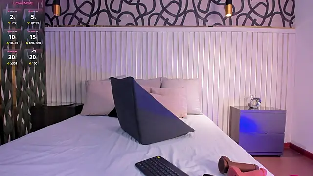 LilSharon online show from 12/18/25, 11:49