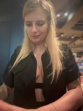 Snapshot of Betsy chatting on 01/12/25, 10:45 Betsy online show from 01/12/25, 10:45