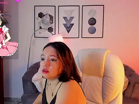 LunaKai  online show from 12/16/25, 02:11