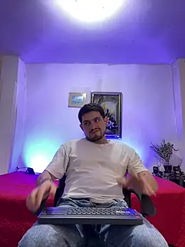 williamsmiiths16 online show from 03/11/26, 12:05