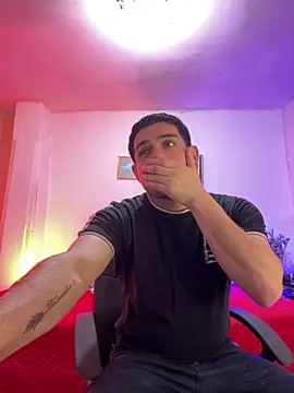 williamsmiiths16 online show from 03/22/26, 08:34