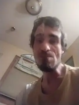 Snapshot of bigjohnson2914 chatting on 12/13/25, 11:21 bigjohnson2914 online show from 12/13/25, 11:21