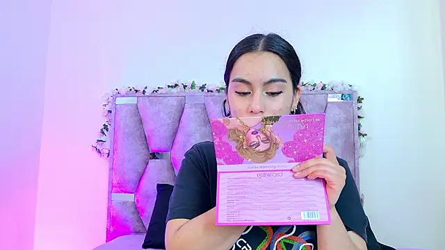 iris and damian online show from 03/28/26, 05:23