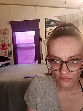 snowbird1117 online show from 04/12/26, 11:32