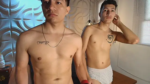 Snapshot of Felix_Mateo chatting on 12/16/25, 07:30 Felix Mateo online show from 12/16/25, 07:30