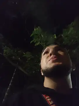 Snapshot of GideonCartie chatting on 12/04/25, 02:54 GideonCartie online show from 12/04/25, 02:54