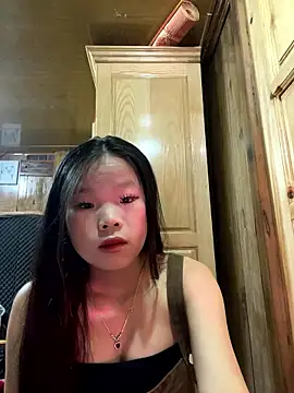 Heni-a online show from 12/04/25, 02:21