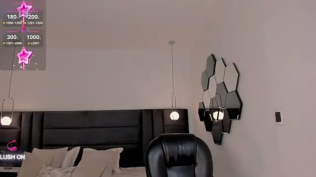 Snapshot of ChloeManson chatting on 01/18/25, 02:47 ChloeManson online show from 01/18/25, 02:47