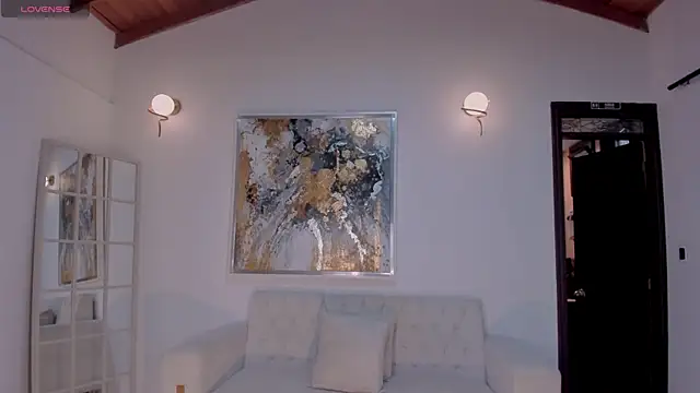 Snapshot of ChloeManson chatting on 01/28/25, 08:47 ChloeManson online show from 01/28/25, 08:47