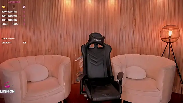 Snapshot of ChloeManson chatting on 03/07/25, 02:57 ChloeManson online show from 03/07/25, 02:57