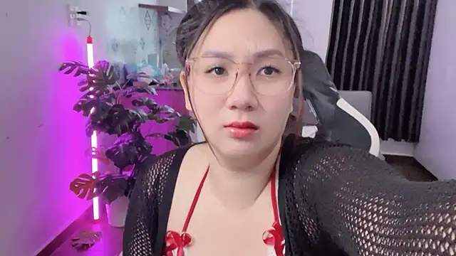 Snapshot of Ni-Ni_2K chatting on 03/21/26, 02:27 Ni-Ni 2K online show from 03/21/26, 02:27