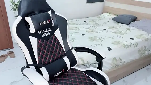 Ni-Ni 2K online show from 06/23/26, 12:19