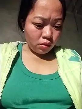 Snapshot of AlilaK2 chatting on 12/13/25, 09:20 AlilaK2 online show from 12/13/25, 09:20