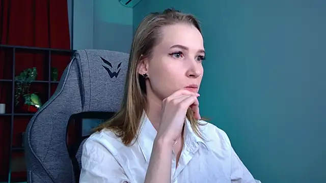 Megan Rodgers online show from 04/07/26, 05:35