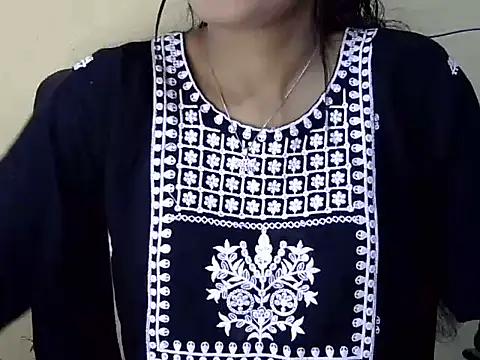 Snapshot of Shab_M chatting on 02/16/26, 06:53 Shab M online show from 02/16/26, 06:53