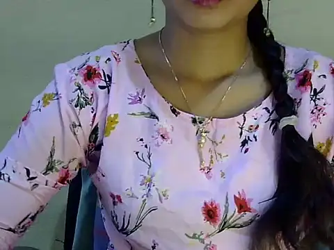 Snapshot of Shab_M chatting on 07/13/26, 07:00 Shab M online show from 07/13/26, 07:00