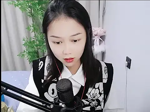 mili923 online show from 12/05/25, 02:03