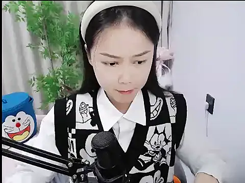 mili923 online show from 12/16/25, 02:00