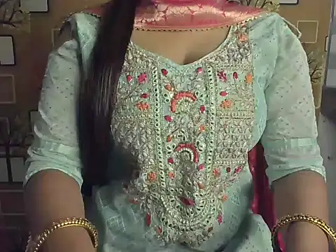 Hotty Suzuka online show from 12/18/25, 05:13