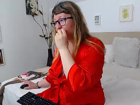 Snapshot of OlgaPavlova chatting on 05/03/26, 02:01 OlgaPavlova online show from 05/03/26, 02:01