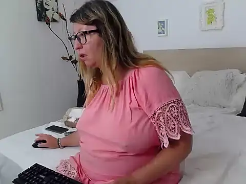 Snapshot of OlgaPavlova chatting on 07/28/26, 03:21 OlgaPavlova online show from 07/28/26, 03:21
