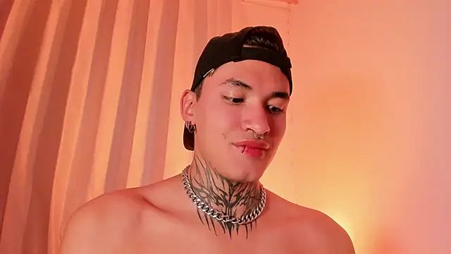 AlecBanne online show from 12/19/25, 04:52