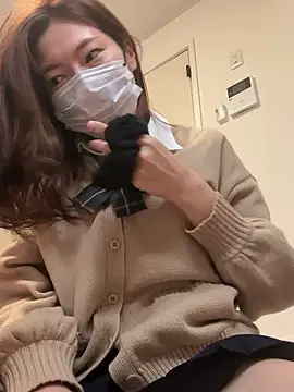 Snapshot of rin_rin_rin_rin chatting on 02/02/26, 04:22 rin rin rin rin online show from 02/02/26, 04:22