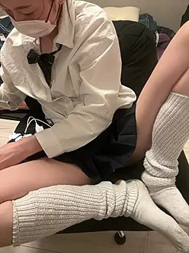 Snapshot of rin_rin_rin_rin chatting on 02/13/26, 09:05 rin rin rin rin online show from 02/13/26, 09:05