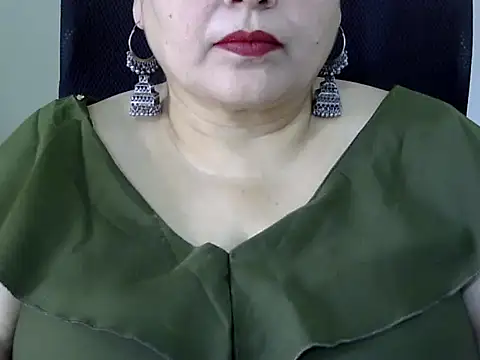 Soniya Sha online show from 04/04/26, 07:28