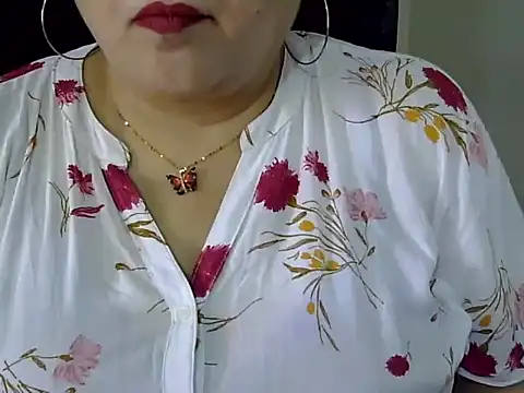 Snapshot of Soniya_Sha chatting on 05/10/26, 07:02 Soniya Sha online show from 05/10/26, 07:02