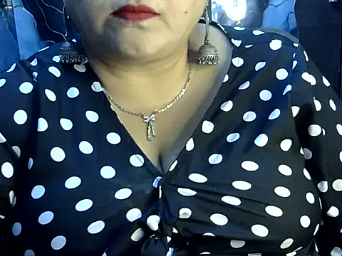 Soniya Sha online show from 07/06/26, 07:49