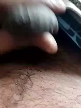 Snapshot of boyfromMum_bai chatting on 12/17/25, 09:26 boyfromMum bai online show from 12/17/25, 09:26