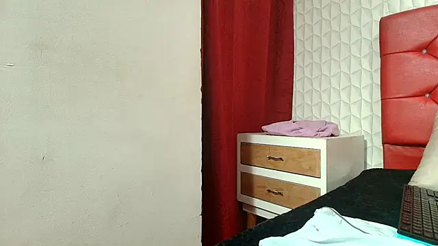 Elizabetth Roman online show from 02/18/26, 06:09