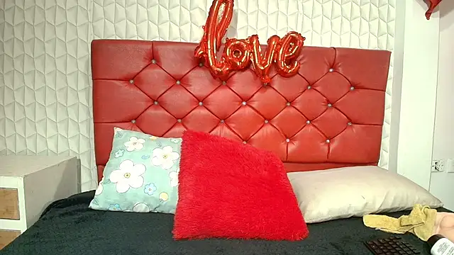 Elizabetth Roman online show from 02/19/26, 08:27