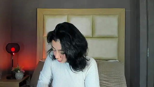 TaniaRedd  online show from 02/23/26, 01:30