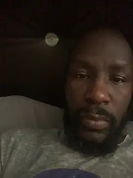 Snapshot of goldenshower2451 chatting on 03/31/26, 08:09 goldenshower2451 online show from 03/31/26, 08:09